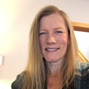 Meet your Posher, Shana